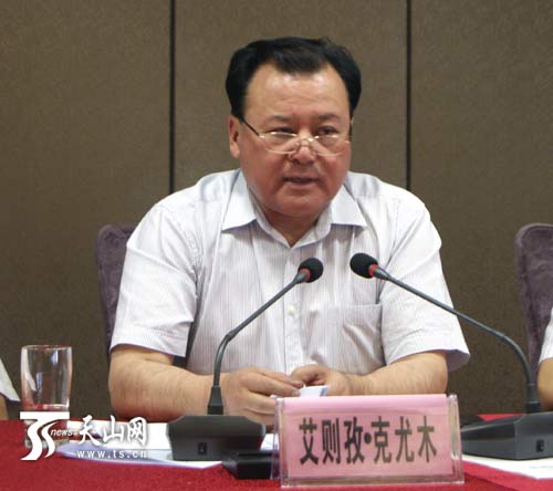 自治区防沙治沙经验交流现场会在鄯善县召开