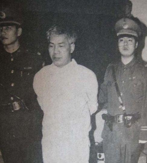 色魔罗树标覆灭记杀害17名女人1994年如何被枪毙