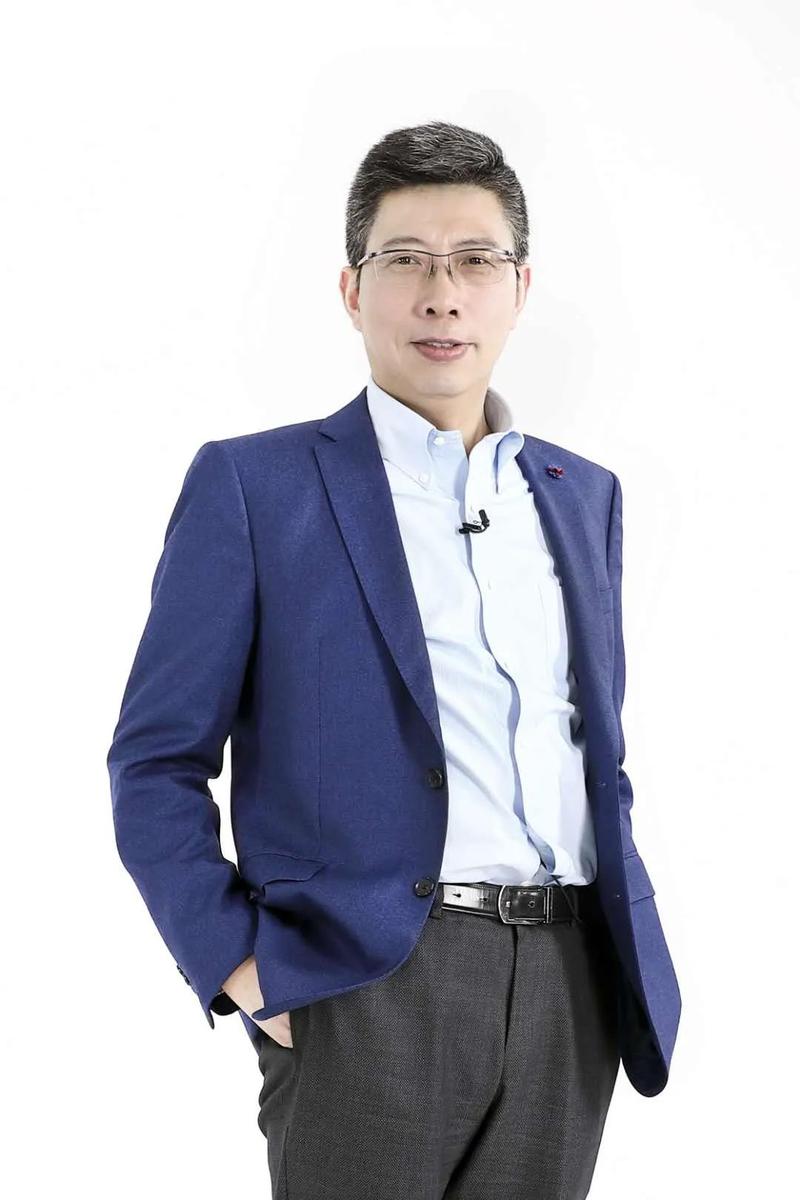 吴小华教授