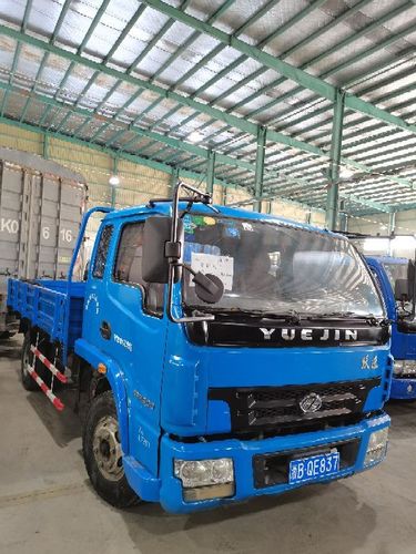 跃进3.8米平板货车