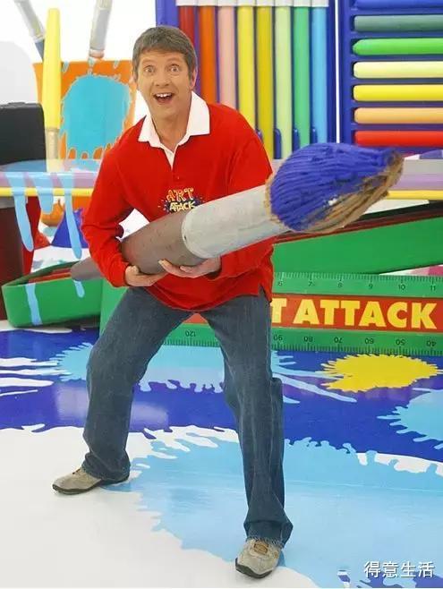 《艺术创想》(art attack)是英国citv的一档艺术类儿童节目,1989年起