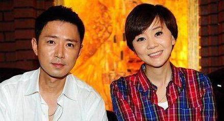 高鑫和王一楠.据说,高鑫曾为了照顾妻子错过了大红大紫的机会.