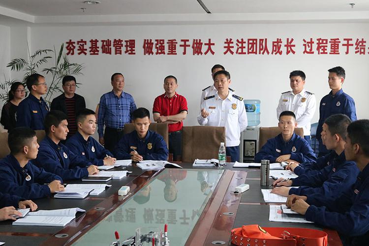 副部长徐斌,装备处处长张锐等在九江市消防救援支队支队长马剑明等