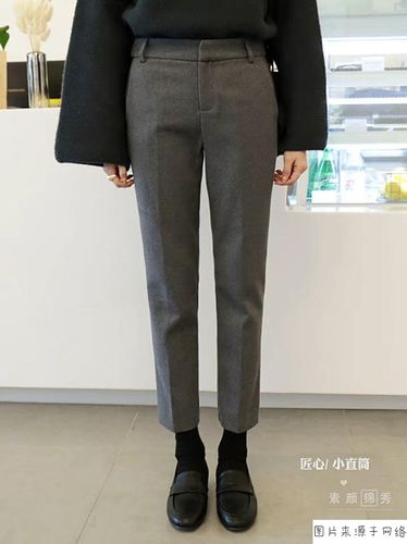 小脚黑色毛呢哈伦裤搭配什么款式的上衣好?