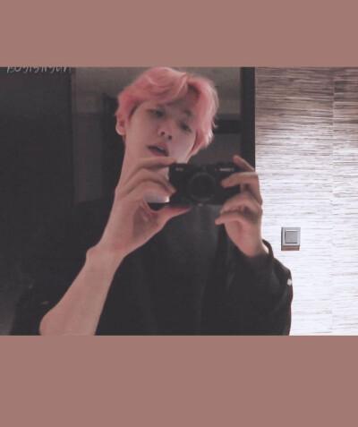 边伯贤超萌头像