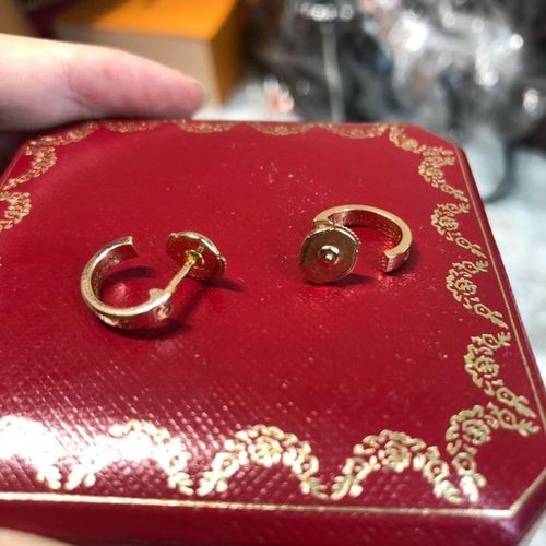 cartier 卡地亚love系列18金耳钉耳环
