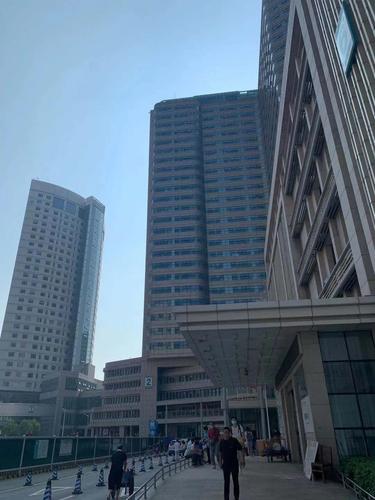 郑大一附院复工复医第一天 预估门诊量5000人次