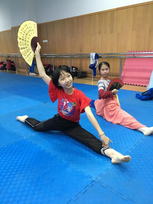 龙归学校初中部形体课汇报