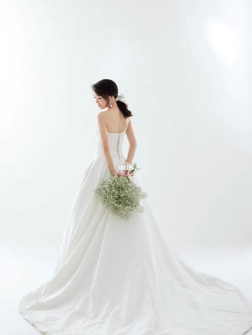 厦门婚纱照_婚纱照_简约风_极简风_文艺_纯色_三亚攻略_深圳攻略_大理