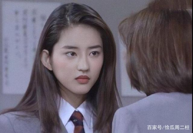 日本一代玉女小泽真珠年轻时候那么美艳,现在的她怎么反差那么大