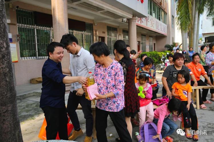 梅州:丰顺县汤南镇隆烟村举办"我们的中国梦"文化进万家活动