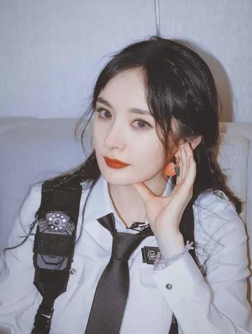 杨幂为什么从来不剪短发?|脸型|长头发_网易订阅