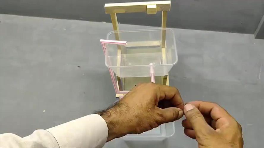 科学小发明,制作自动抽水器非常有创意小孩子在家可以