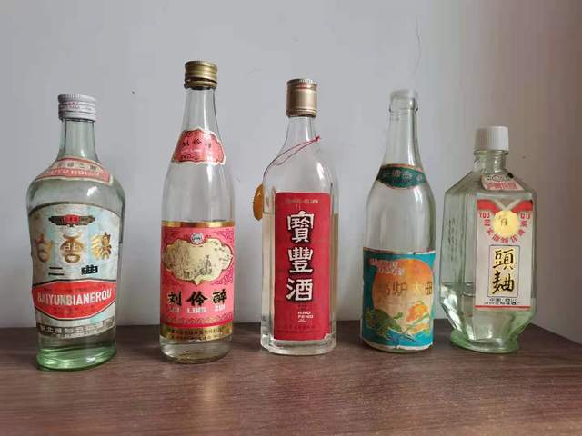 从陈年老酒的行情变化谈当前高端白酒行情