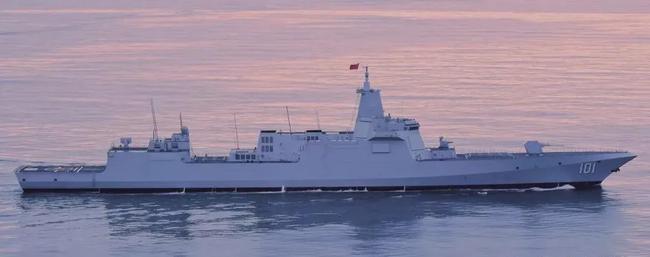 南昌"舰与"拉萨"舰外,延安,无锡等城市,均有可能在055型驱逐舰的"冠名