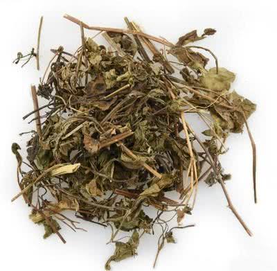 农村里的鬼针草让人"害怕",但服用后却能降血压,治病功效好!