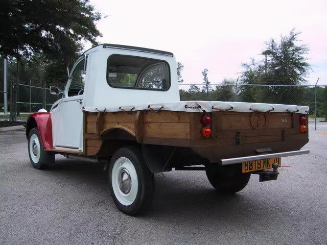 雪铁龙2cv皮卡改装版