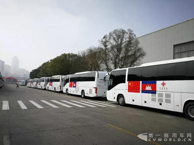 全部搭载玉柴发动机 20辆苏州金龙客车援助柬埔寨