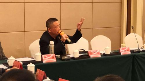 黄山股份公司a类资深总经理吴建明先生对如何做好经典菜肴,弘扬徽菜