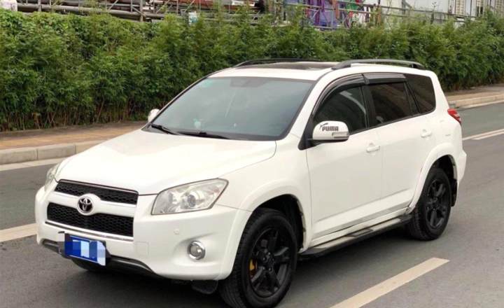 丰田rav4 2012款 炫装版 2.4l 自动四驱豪华