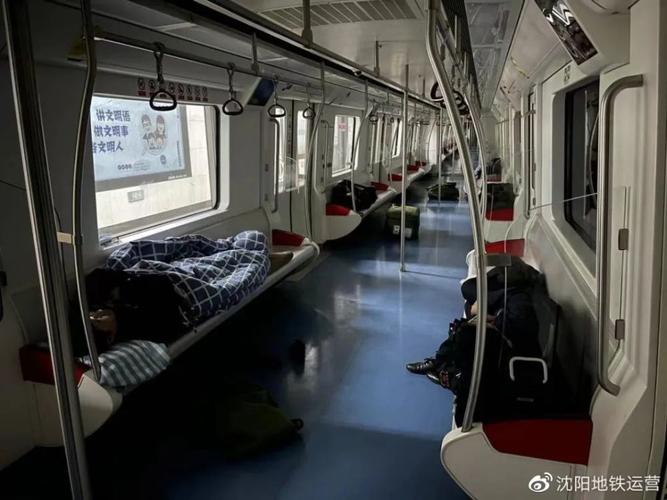 沈阳地铁这一幕被拍下