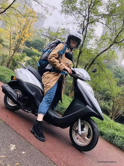 幸福"喜"迎"鲨"动力 五羊本田喜鲨125初测_搜狐汽车_搜狐网
