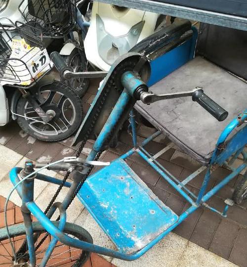 纯人力手动三轮车,不用脚蹬,最少有20年的历史