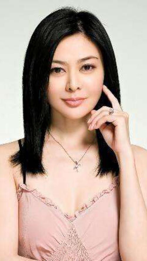 关之琳时尚唯美写真照,气质优雅,温婉可人