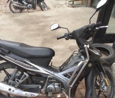 雅马哈弯梁摩托车 - 2800元