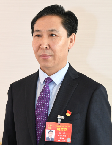 "孟海向我们描绘着海西州未来的宏伟蓝图.