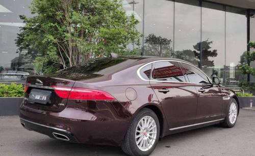 捷豹xfl 2017款 xfl 2.0t 200ps 精英版