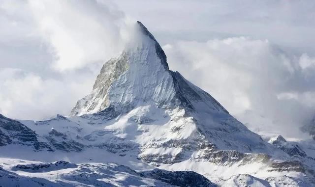 直升机最高能飞到12450米为什么飞不过88498米的珠穆朗玛峰