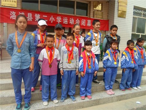 和田地区洛浦县第二小学_学校活动_运动会闭幕式24