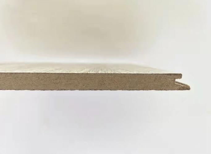 地板终极选购指南地板选实木还是强化进口比国产甲醛少