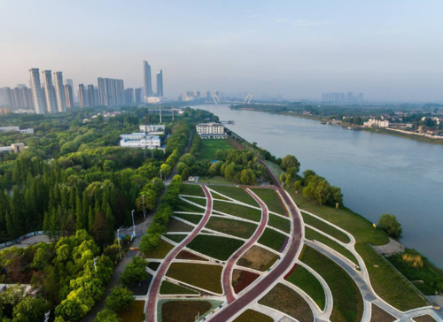 娄底景点:冷水江滨江公园 有359人关注