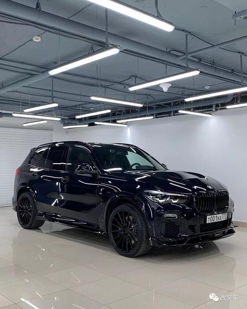 全新宝马x5再次不甘平凡玩起改装黑化外观姿态能不霸气