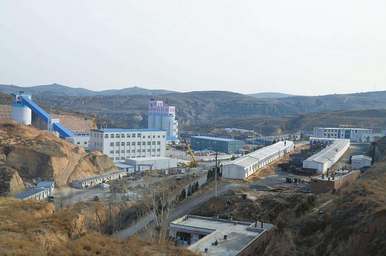 神木石岩沟煤矿