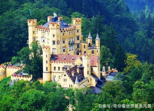 黑天鹅堡,具有中古世纪"神话风味"的城堡!