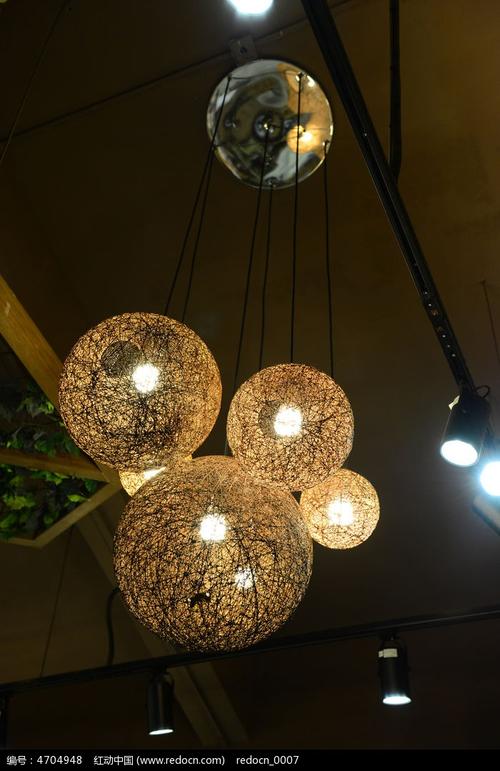 时尚球形吊灯