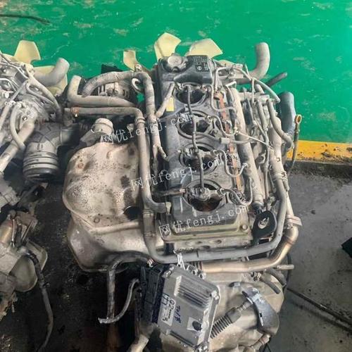 尼桑zd30发动机总成 出售