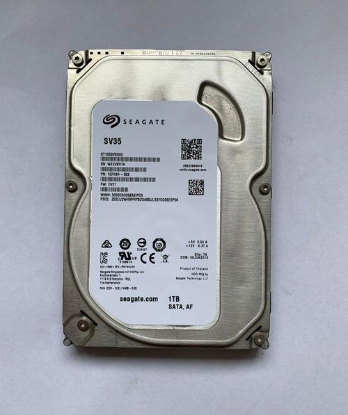 硬盘全新希捷单碟35寸串口1tb1t游戏监控机械硬盘