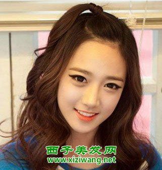 女生卷发怎么扎好看 卷发怎么扎好看