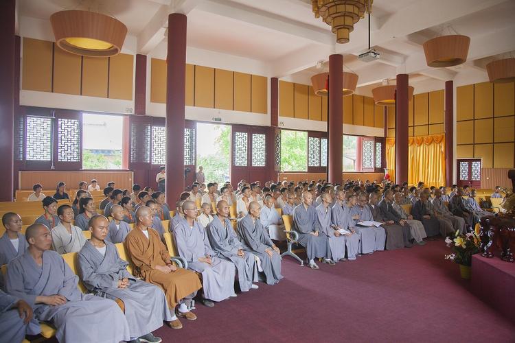 东华禅寺第一届护法精英禅修班隆重举行