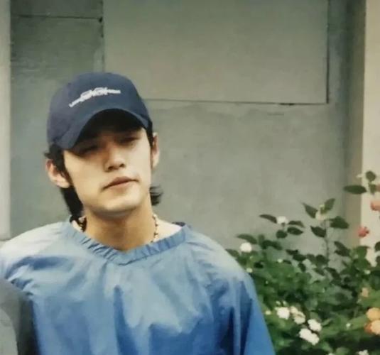 jay chou 头像 爱是不是不开口才珍贵