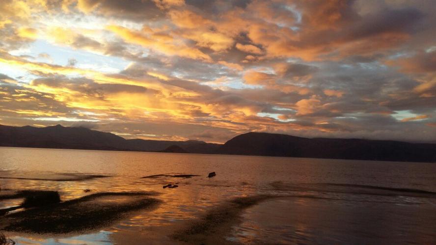 洱海夜晚风景图片(2)