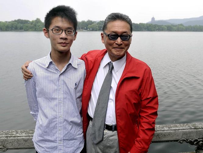 李敖最后这些年的一个重要工作就是推自家儿子李戡