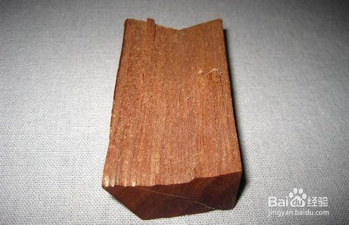 沉香木与檀香木的区别