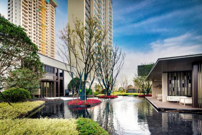 首先,金隅·紫京云筑作为九龙湖区域罕见的现房销售楼盘,所见即所得