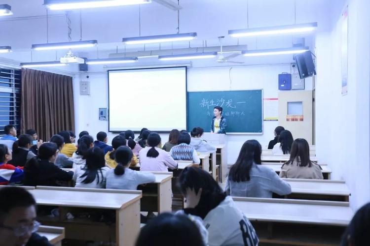 【青春靓度】| 社联新老沙龙——与学长学姐聊天的活动火热展开