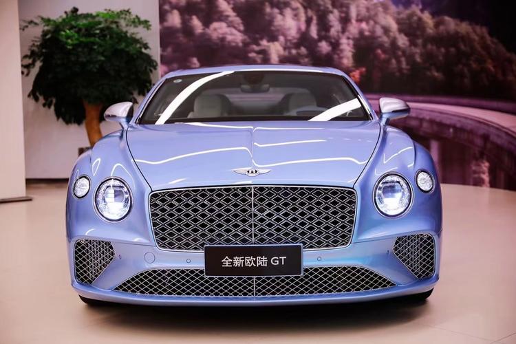 新款宾利欧陆gt以奢华格调和性能闻名于世